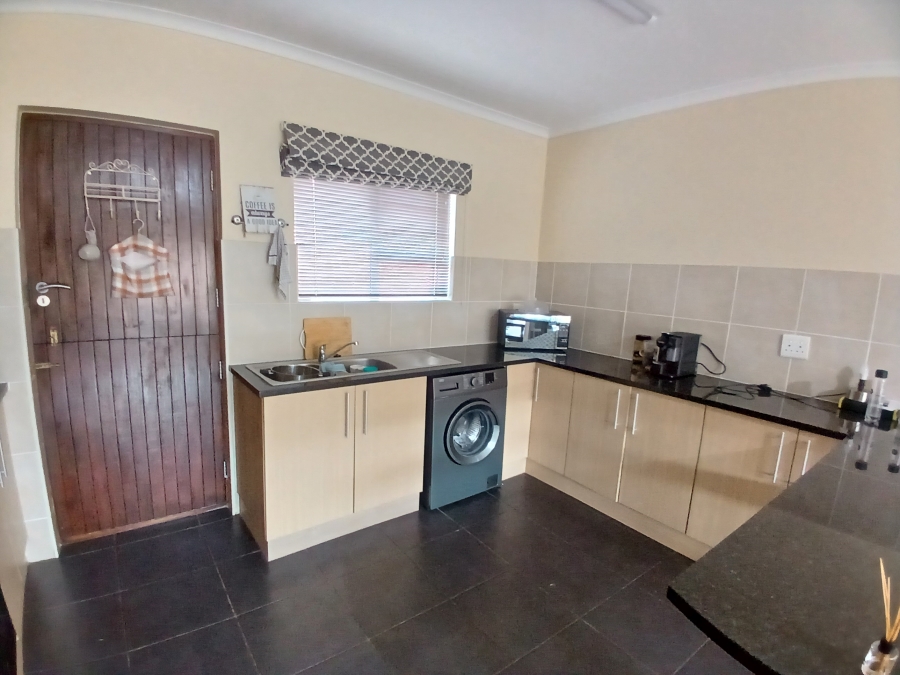 To Let 3 Bedroom Property for Rent in South End Eastern Cape